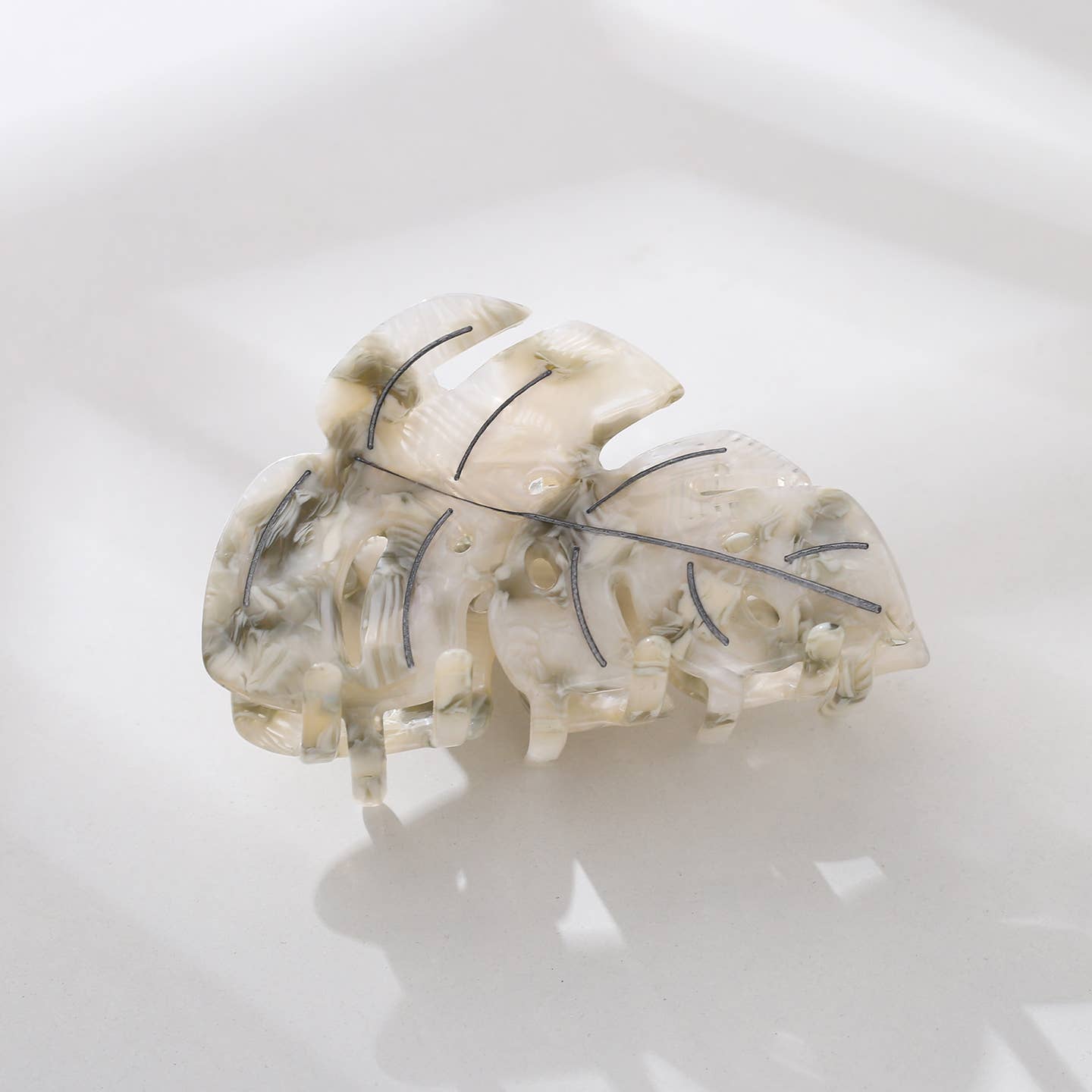 Eco-friendly & Unique Claw Clips