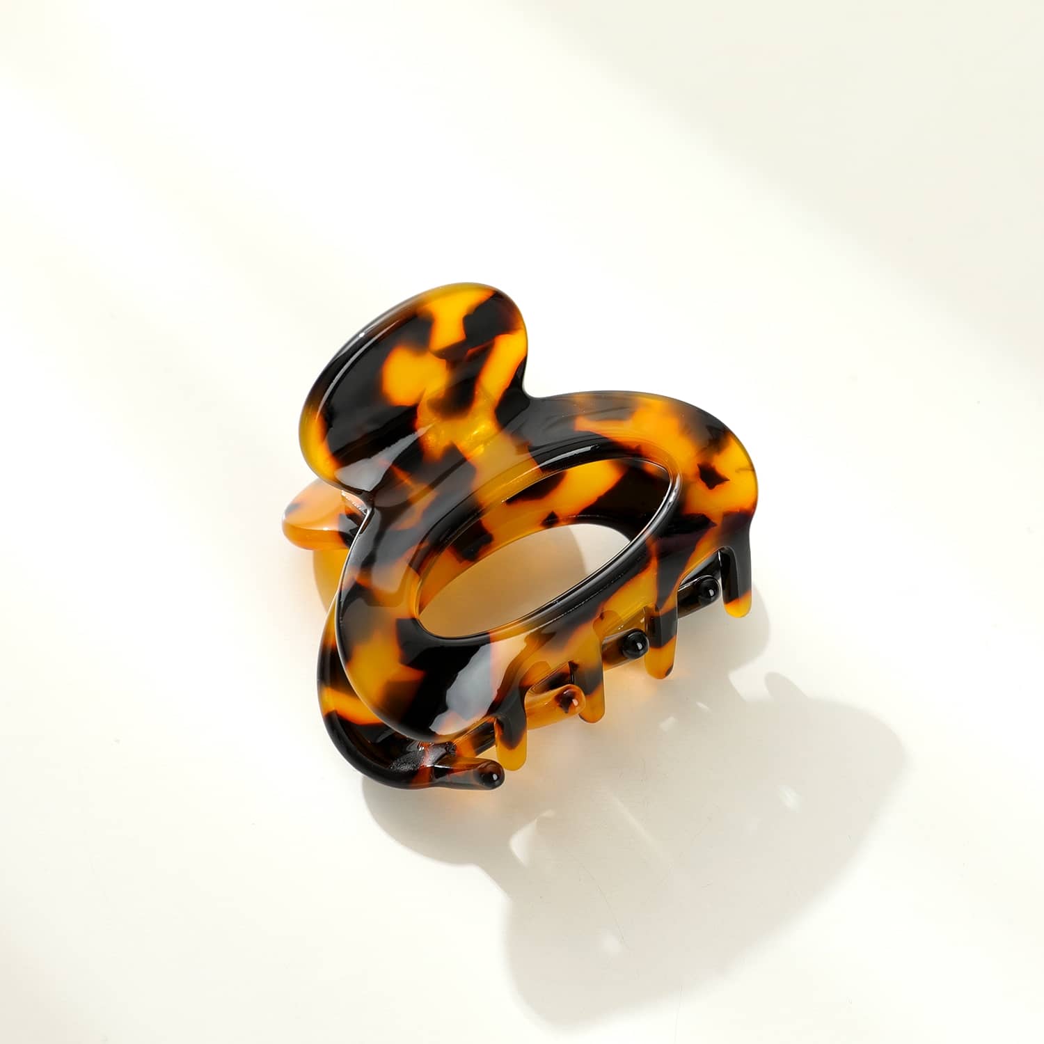 Eco-friendly & Unique Claw Clips