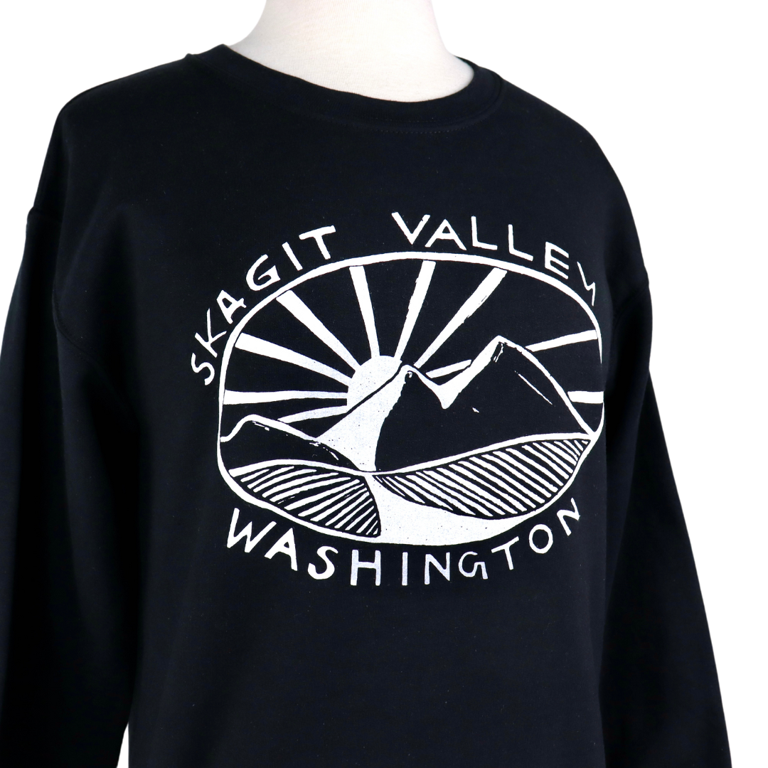 Skagit Valley Unisex Fleece Crewneck Sweatshirt in Black