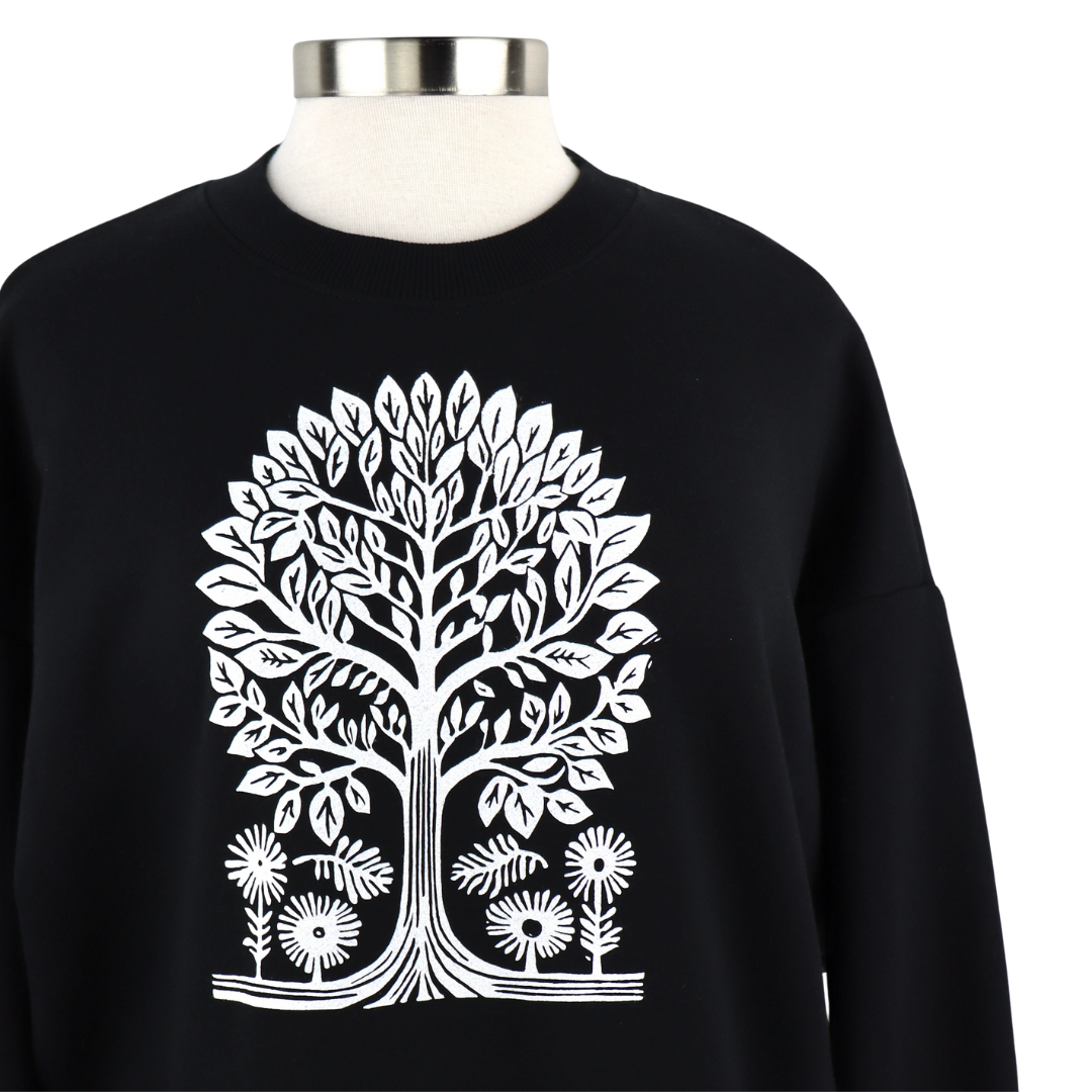 Tree Vol. 2 Feminine Heavyweight Cropped Sweatshirt in Black