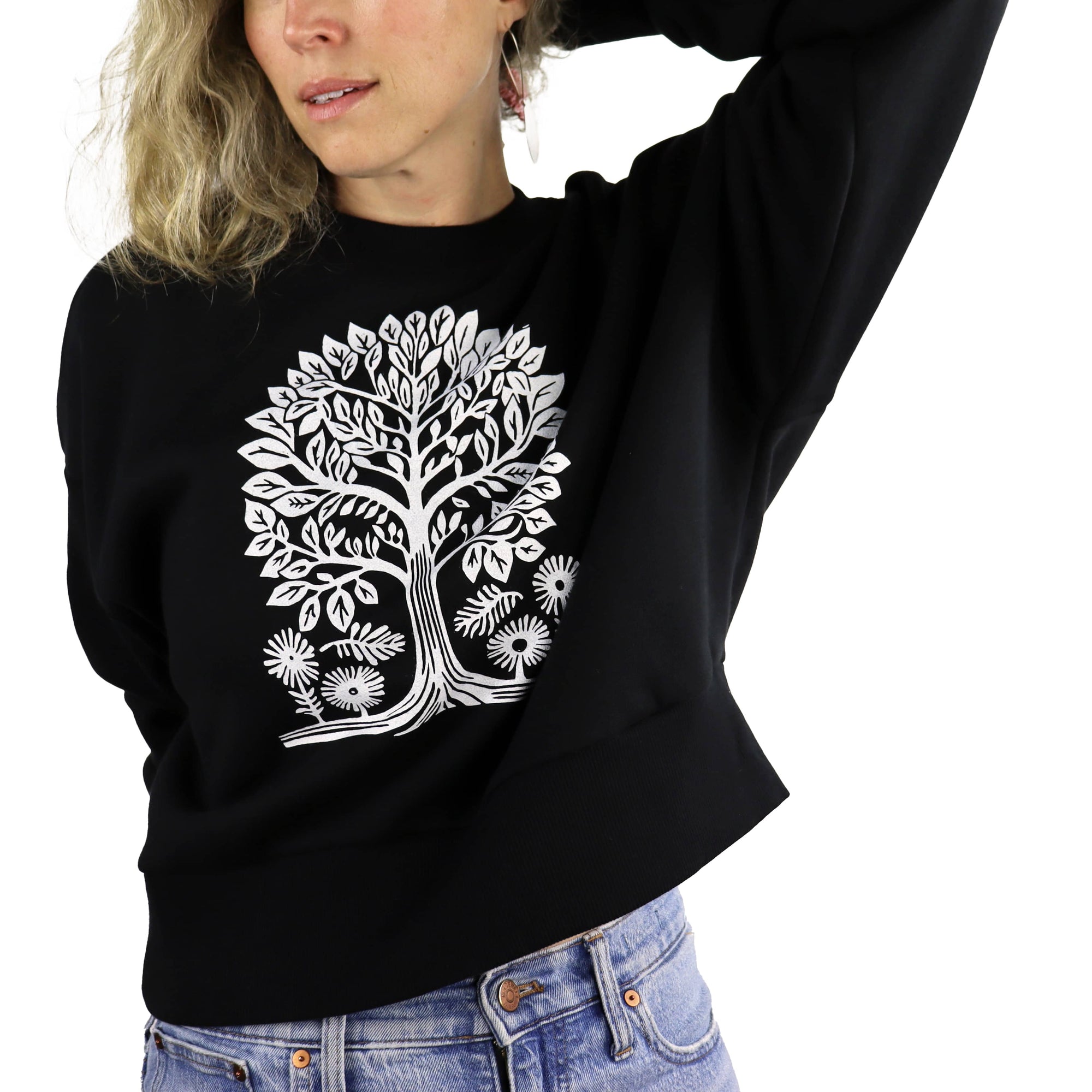 Tree Vol. 2 Feminine Heavyweight Cropped Sweatshirt in Black