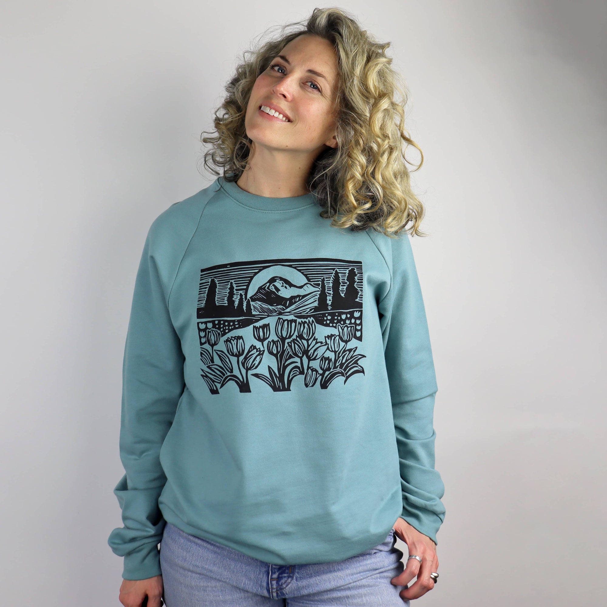 Mountain View Unisex Organic Cotton Crewneck Sweatshirt in Arctic Blue