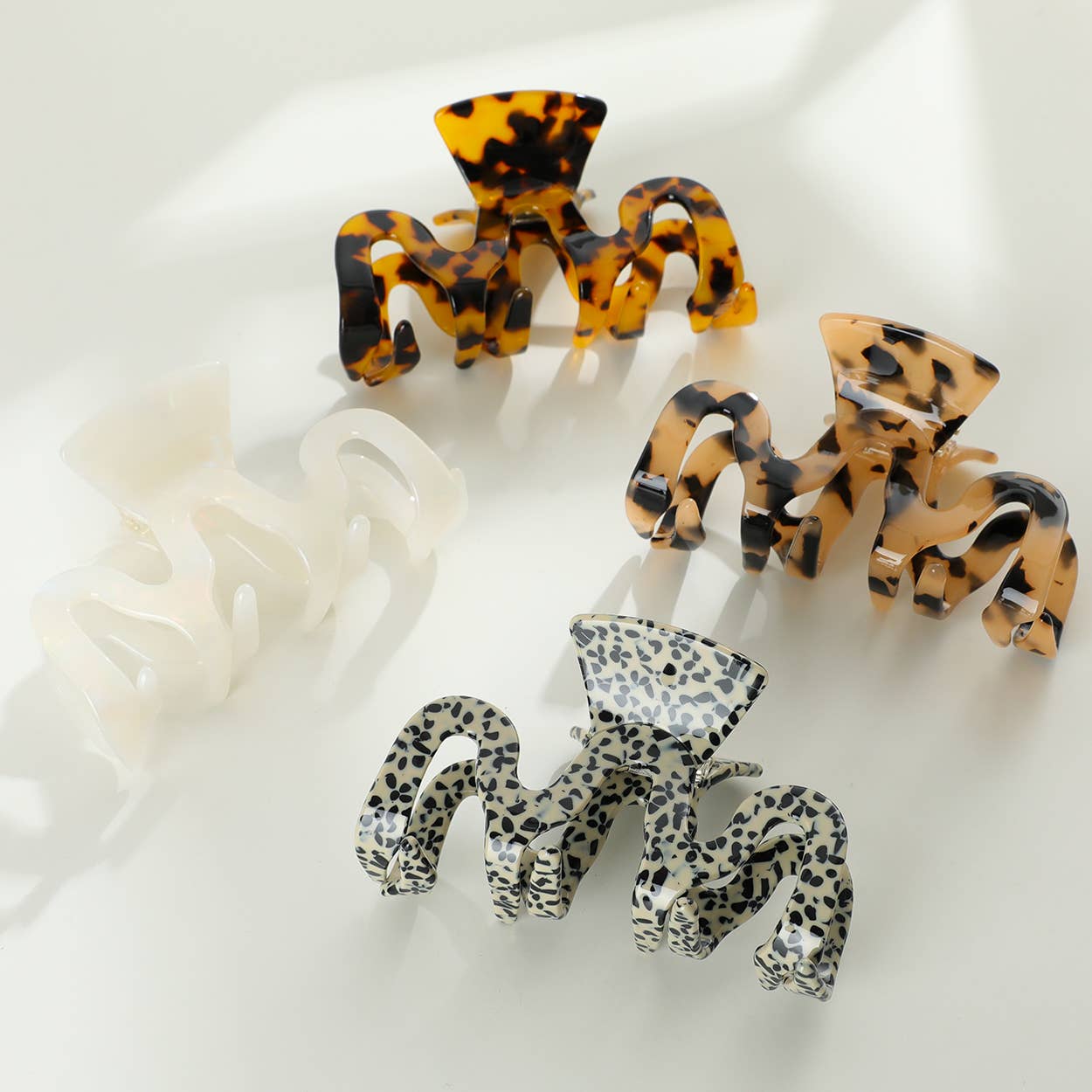 Eco-friendly & Unique Claw Clips