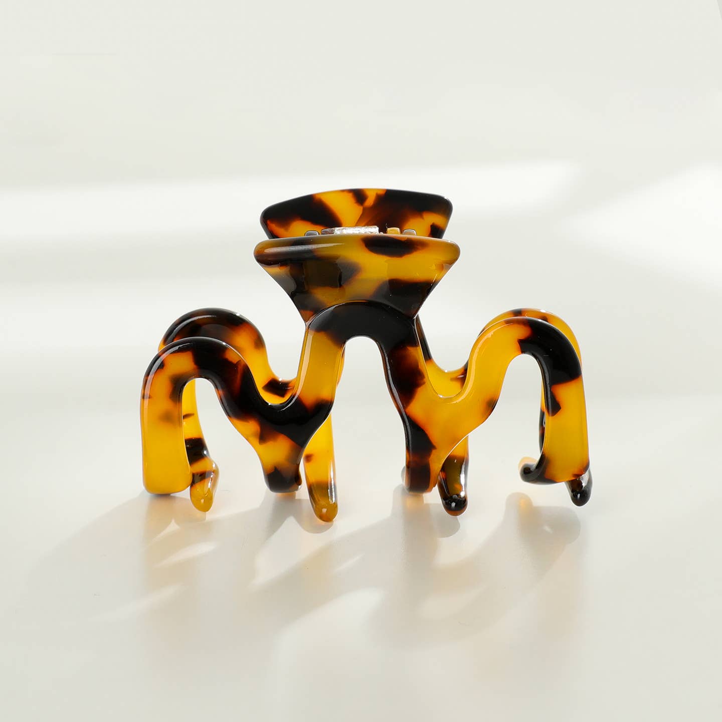 Eco-friendly & Unique Claw Clips