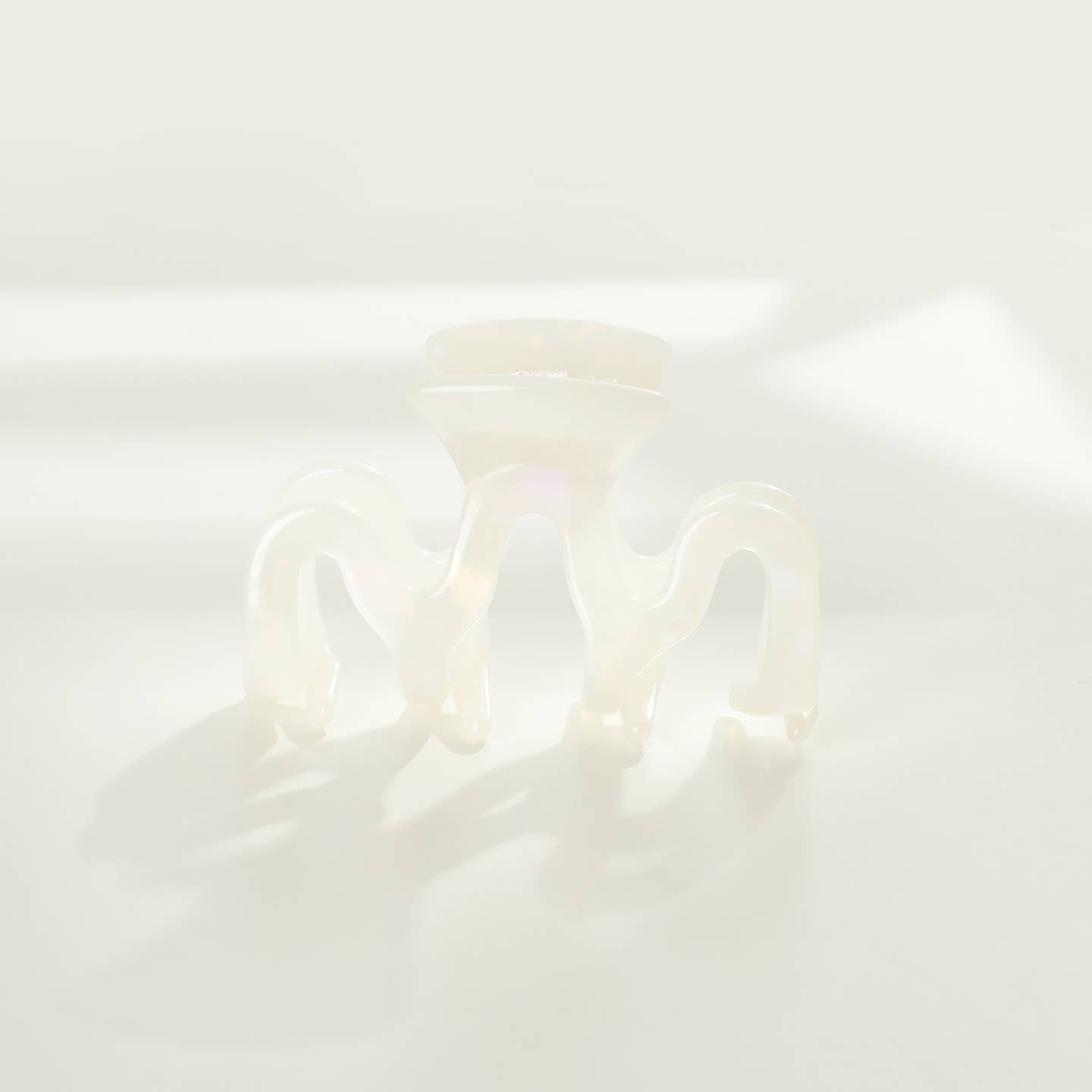 Eco-friendly & Unique Claw Clips